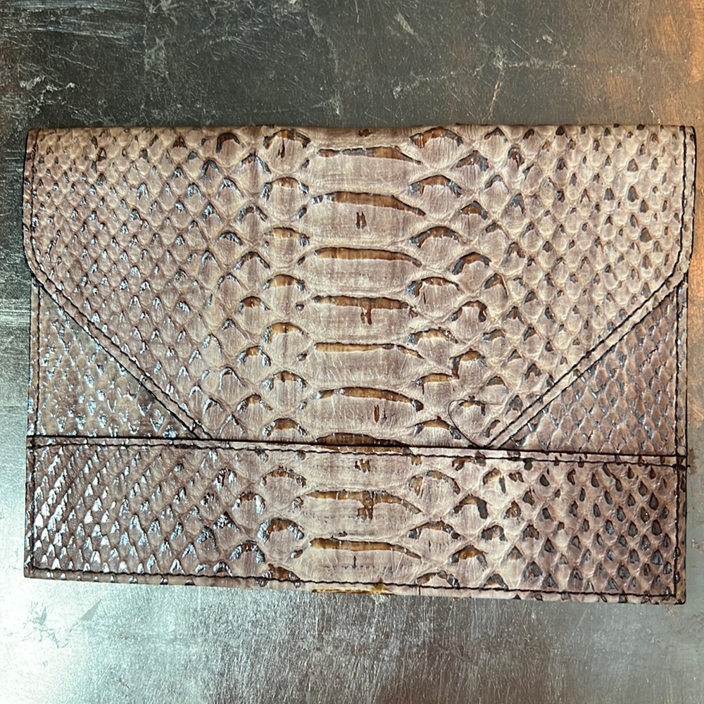 Raika tan “snakeskin” photo envelope/accommodates 4” x 6” photos - NWT